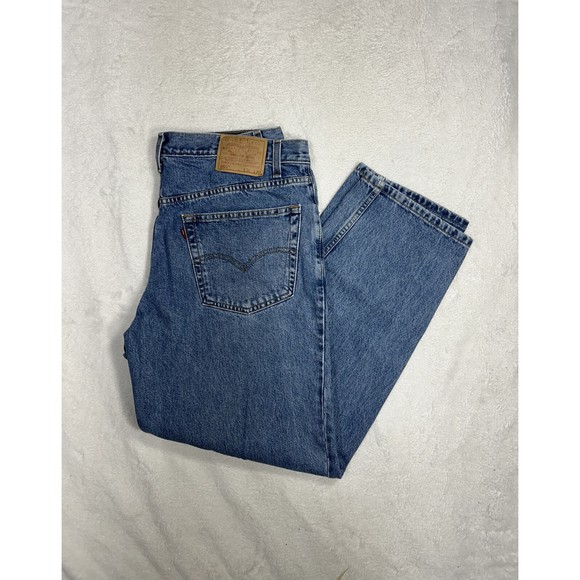 Vintage Levi’s 550 Relaxed Fit Medium Wash Blue Denim Jeans Men's Size 38x32 - Picture 1 of 10